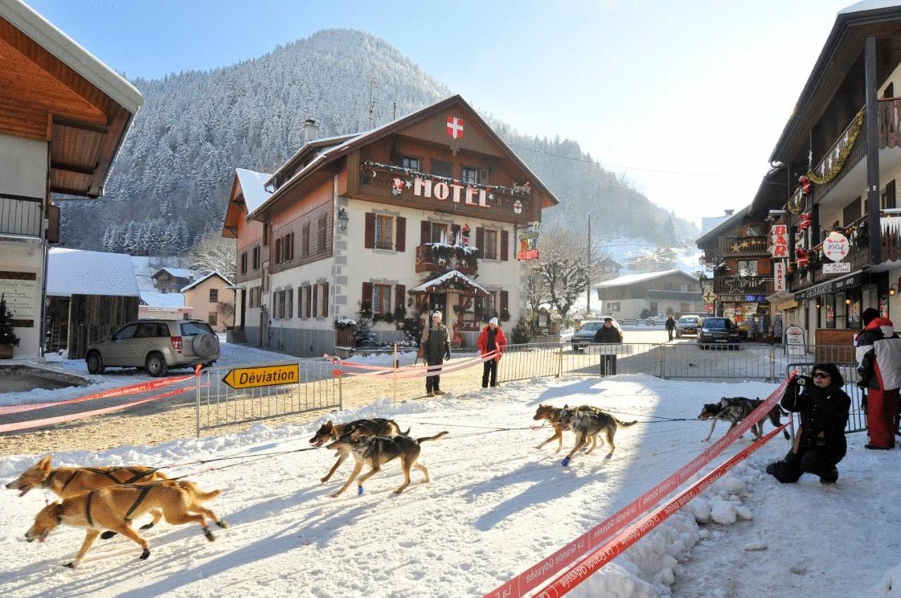 Les Touristes Hotel Abondance Luaran gambar