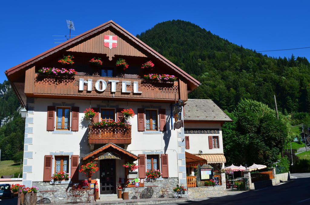 Les Touristes Hotel Abondance Luaran gambar