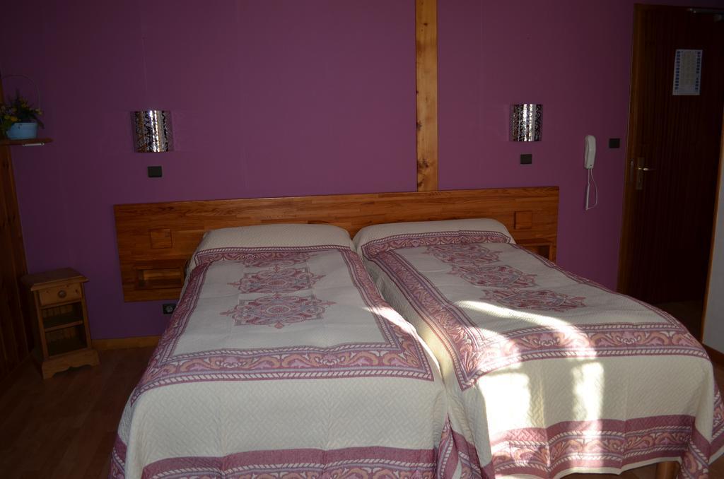 Les Touristes Hotel Abondance Bilik gambar