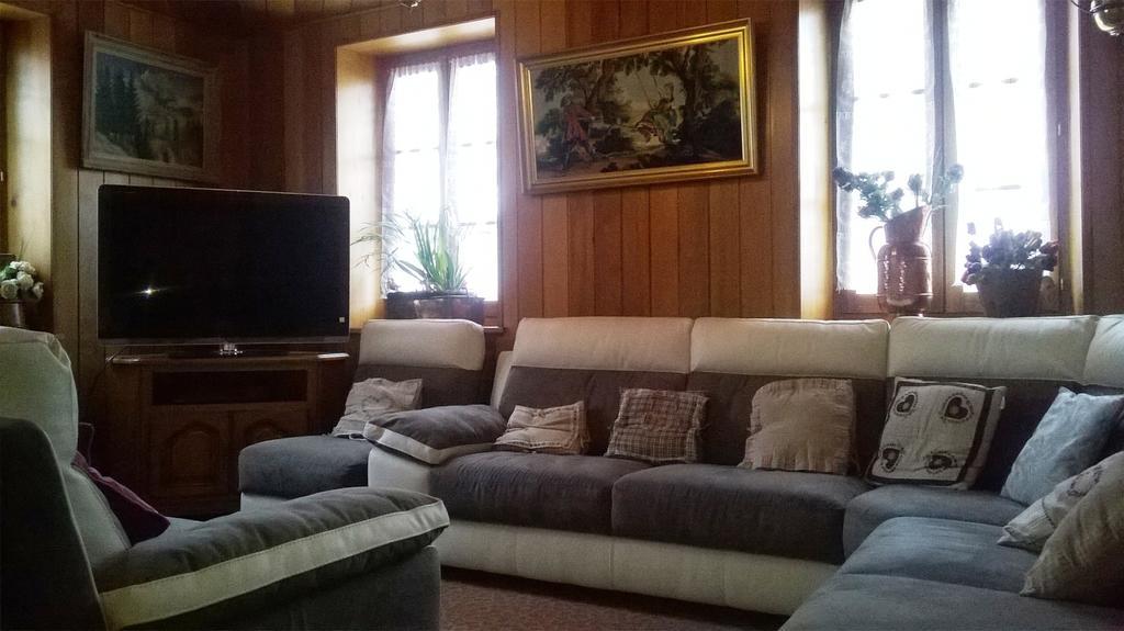 Les Touristes Hotel Abondance Luaran gambar