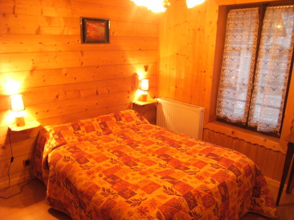 Les Touristes Hotel Abondance Bilik gambar
