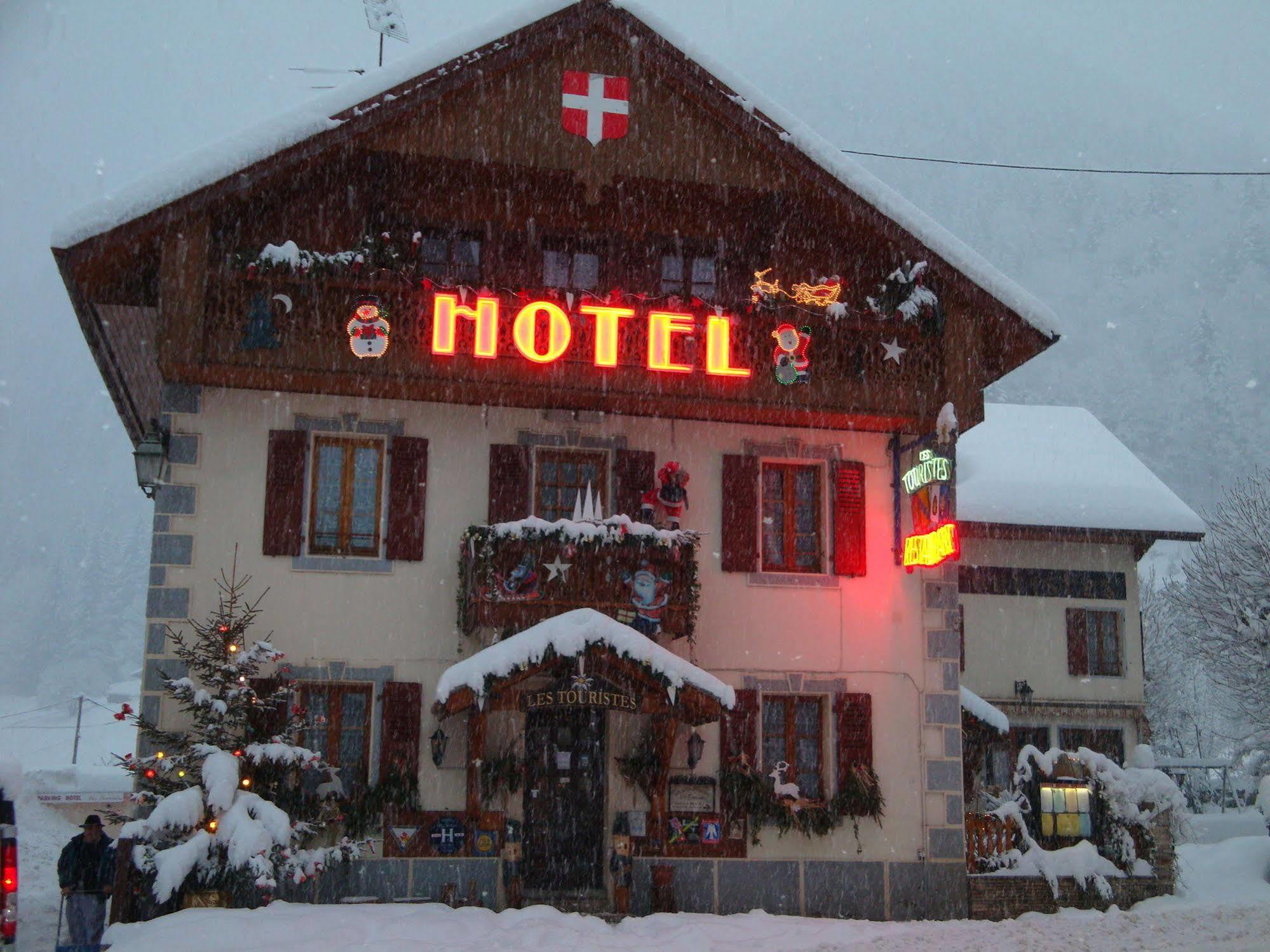 Les Touristes Hotel Abondance Luaran gambar